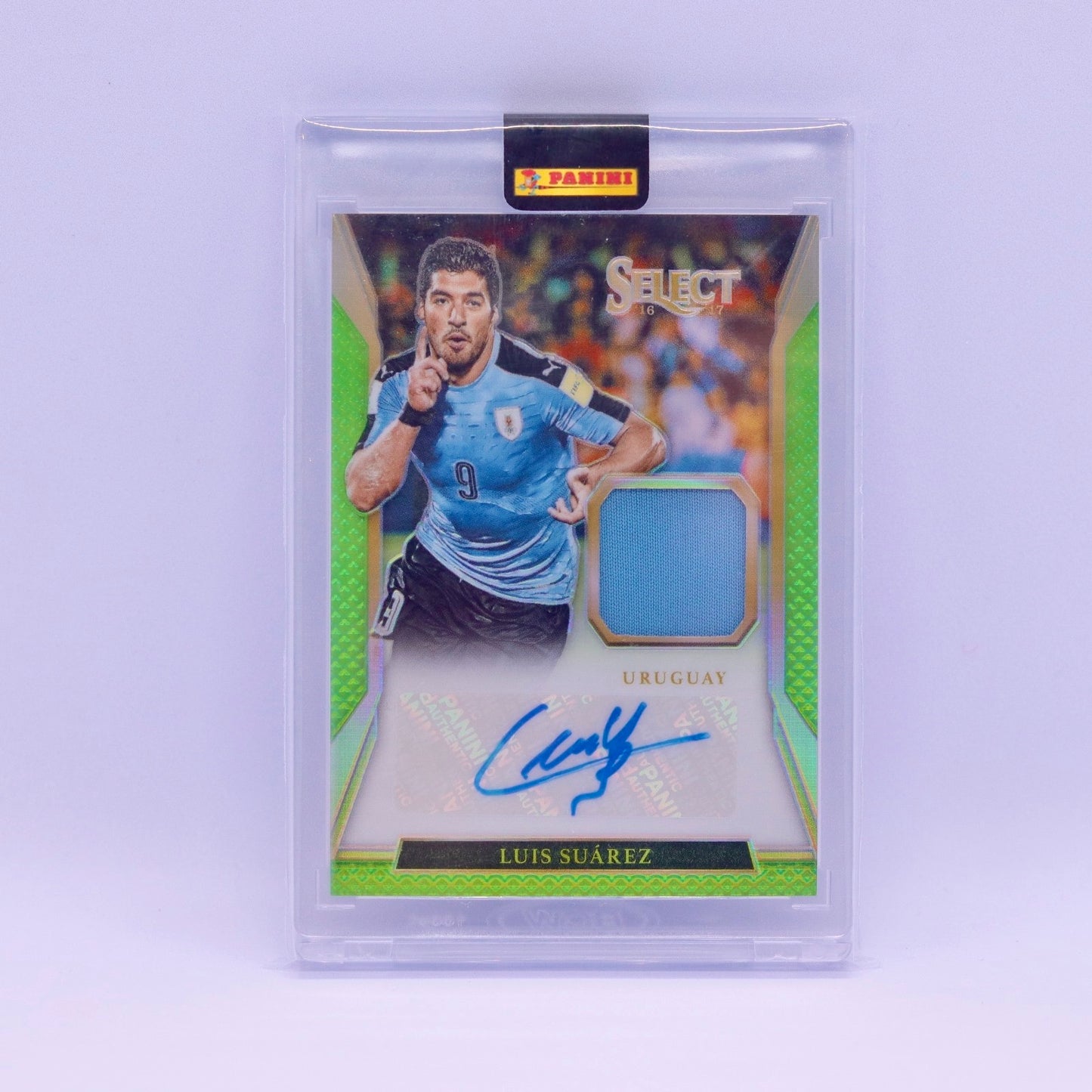 Luis Suarez (06/25) Panini Select 2016/2017 Green Auto Player-Worn