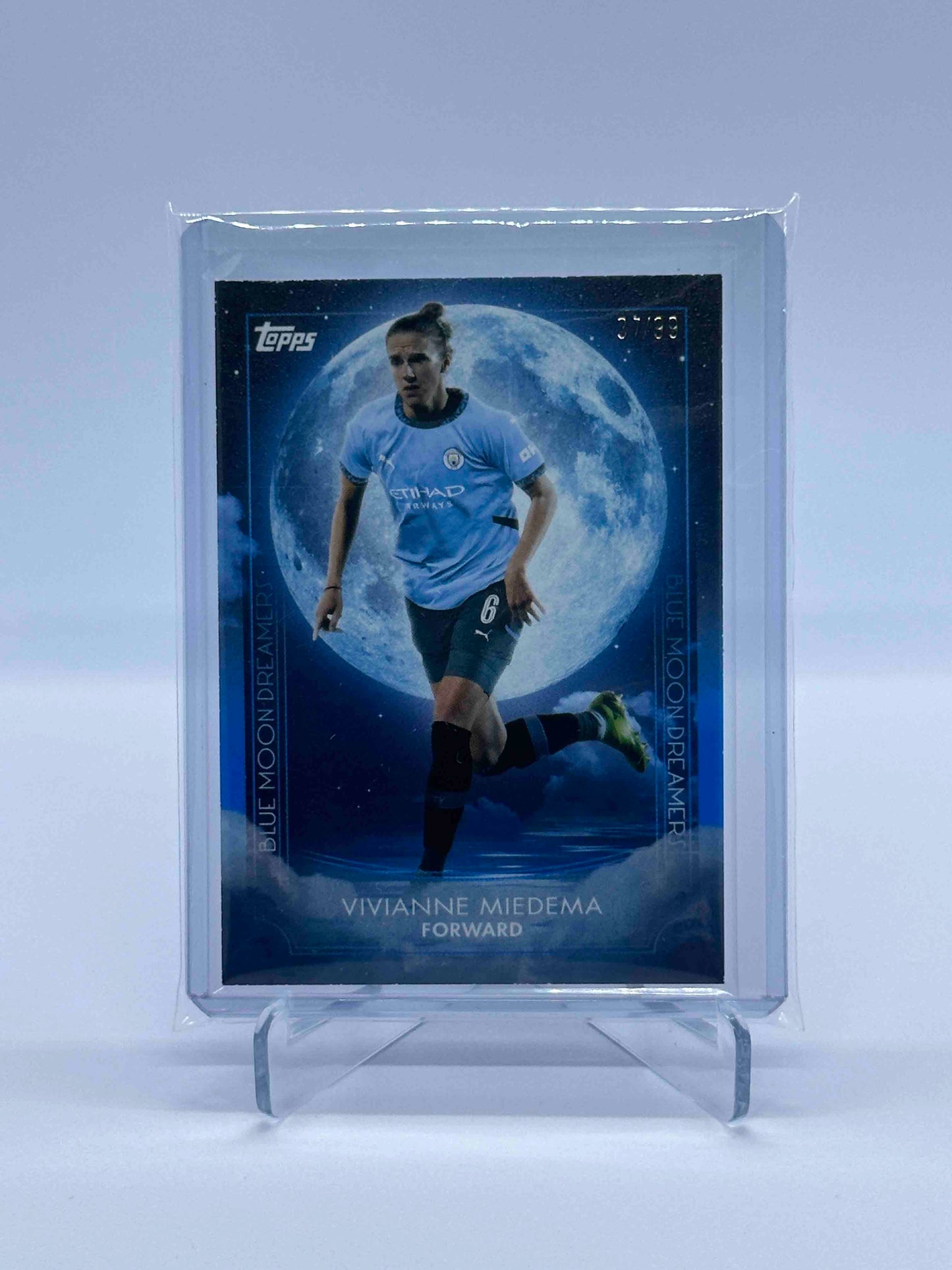 Vivianne Miedema /99Topps Manchester City Blue Moon