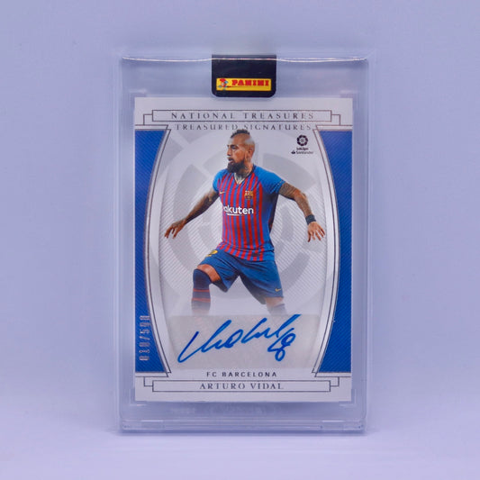 Arturo Vidal (10/500) Panini Chronicles 2020/2021 National Treasure Auto