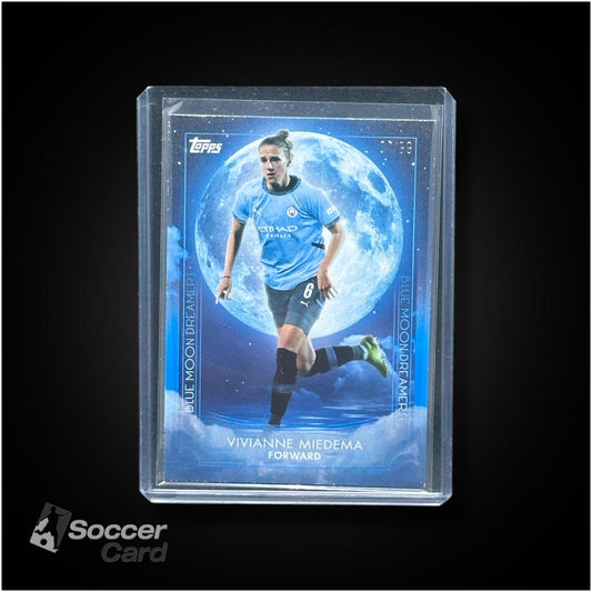 Vivianne Miedema (37/99) Topps Manchester City Blue Moon