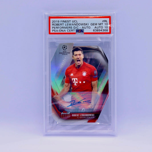 روبرت ليفاندوفسكي (25/11) أفضل لاعب في Topps لعام 2019 - PSA 10 Auto 10